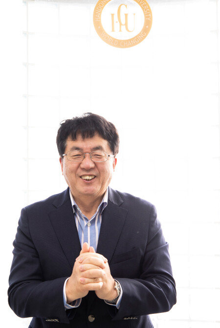 ‘작지만 강한 대학’ 한동대를 이끌고 있는 장순흥 총장. [조영철 기자]