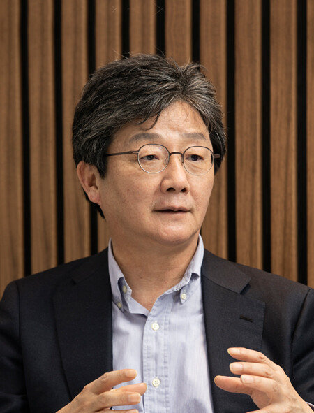 유승민 전 국민의힘 의원은 윤석열 전 검찰총장이 국민의힘에 입당해야 한다고 했다. [조영철 기자]