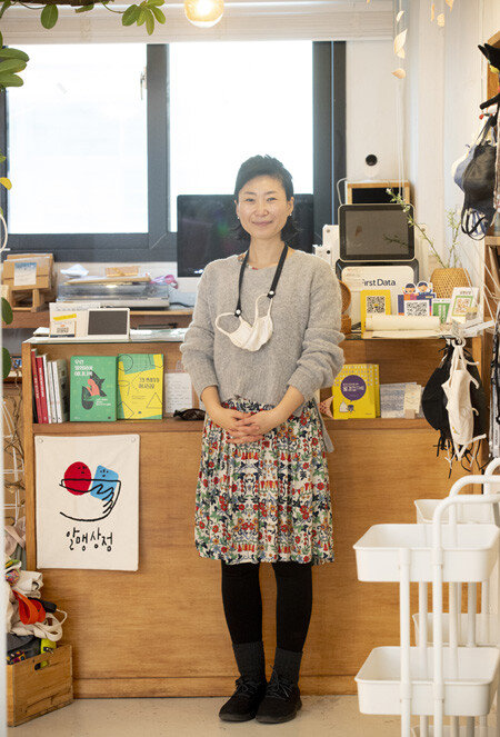 고금숙 대표는 “알맹상점을 망할 각오로 시작했다”고 말한다. [지호영 기자]