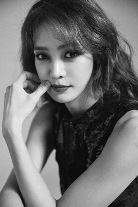 안현모는… 
방송인이자 동시통역사. 서울대, 한국외대 통번역대학원 졸업. SBS 기자와 앵커로 활약하며 취재 및 보도 역량을 쌓았다. 뉴스, 예능을 넘나들며 대중과 소통하고 있다. 우주 만물에 대한 관심과 애정으로 본 연재를 시작했다. [박해윤 기자]