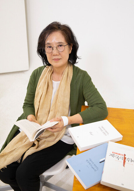 ‘제국의 위안부’의 저자인  박유하 세종대 명예교수가 2020년 6월 ‘신동아’와 인터뷰하는 모습. [박해윤 기자]
