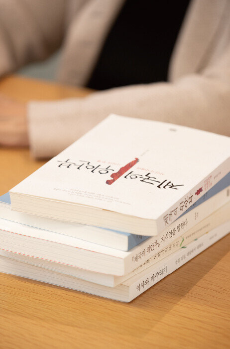 10년 전 출간된 ‘제국의 위안부’. [지호영 기자]