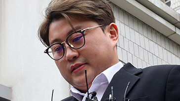 김호중, ‘음주 뺑소니’ 혐의로 보름만에 구속…법원 “증거인멸 우려”