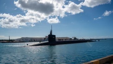 美, 전략핵잠수함(SSBN) 괌 입항 이례적 공개