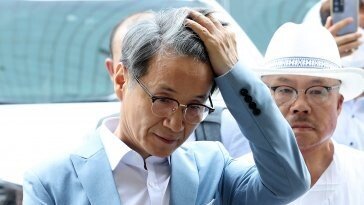 ‘명품백 의혹’ 최재영 목사, 명예훼손·선거법 위반 경찰 조사