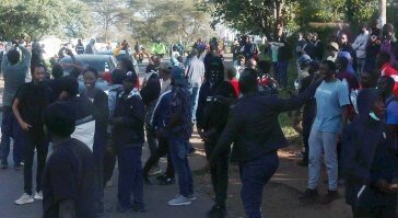 케냐 증세반대 시위대 의회 난입…경찰 발포에 “최소 13명 사망”