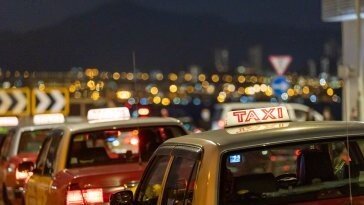 “명품백 받은 여사 잘못”이라는 택시기사 폭행한 60대