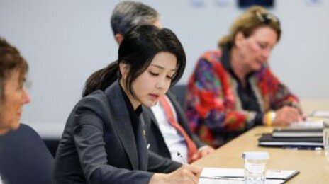 檢, ‘디올백’ 제출받기 위해 金여사 측과 조율