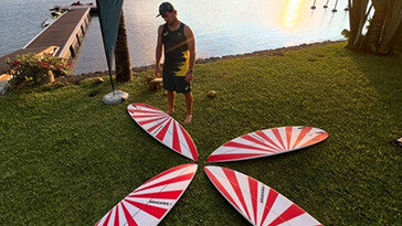 日 매체 “한국 항의로 호주 선수 ‘욱일기 서핑보드’ 사용 못 해”