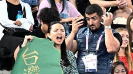 올림픽서 ‘대만’ 응원기 흔들면 규정위반? 빼앗고 구기고… 관중석서 中-대만 갈등