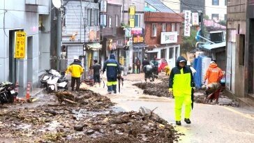 중·남부지방 호우특보, 중대본1단계…위기경보 ‘관심’→‘주의’