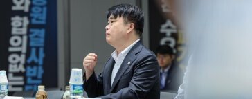 “한의사 2년 더 교육해 ‘의사면허’ 주자” 제안에…의협 회장 “한의사 폐지해야”