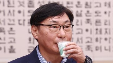 ‘쌍방울 대북송금’ 이화영 항소심…검찰, 징역 15년 구형