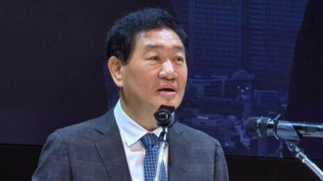 ‘위기 속’ 55주년 삼성전자 “기술 리더십에 사활 걸자” 기념사