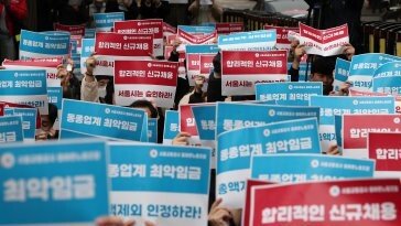 서울 지하철 ‘MZ노조’도 91% 파업 찬성…“12월 출근길 어쩌나”