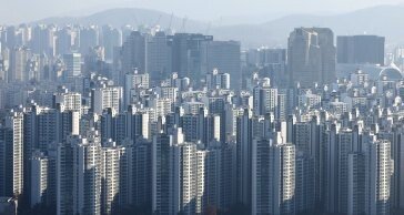 전세사기-대출규제 여파에…서울 빌라 월세 거래량 10% 늘고 전세는 13% 줄었다