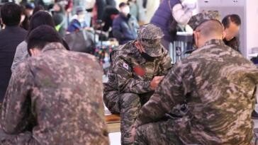 “지갑 잃어버려서 돈 좀”…휴가 나온 군인 ‘뒤통수’ 친 남성