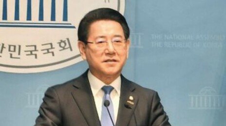 김영록 전남지사, 대선 불출마…“이재명과 동행하겠다”
