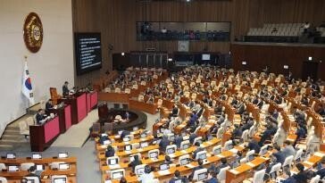 반도체특별법·은행법·가맹사업법, 민주 주도 패스트트랙 지정
