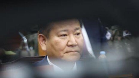 ‘단수·단전 지시 의혹’ 이상민 전 장관, 경찰 밤샘조사 후 귀가