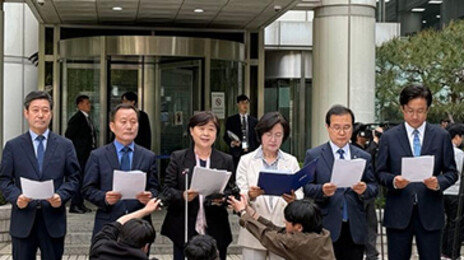 민주 “검찰, ‘尹 내란죄 재판 특혜’ 지귀연 재판장 기피 신청해야”