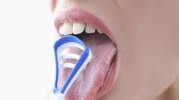 혀클리너 잘못 사용, ○○질환자 생명 위협할수도