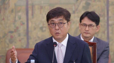 문체부 장관 “종묘 앞 고층건물, 법 고쳐서라도 막겠다”