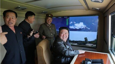 北, 한미 국방 장관 JSA 시찰 때 서해로 방사포 도발