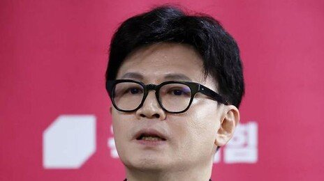 한동훈 “李대통령, ‘재판 재개돼도 계엄 안한다’ 한 마디면 돼”