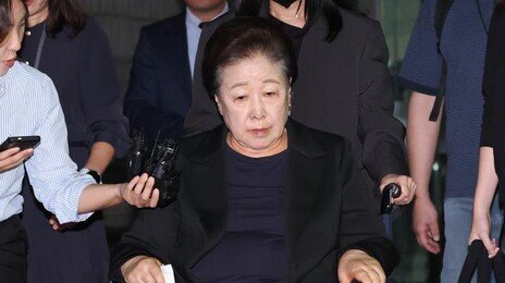 한학자 통일교 총재 풀려나…법원, 구속집행정지 인용
