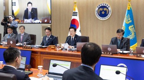 국방부 “우리 기술로 핵잠 건조…2030년대 중후반 진수 가능”