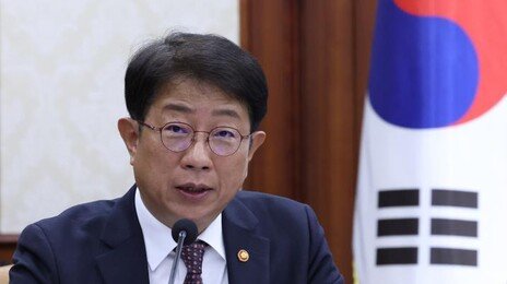 “그렇게 말하는 게 적절하냐” 박상우 前장관 질책한 판사 왜?