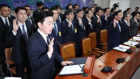 강훈식 “불법계엄 탓 ‘맨바닥’서 출범…대통령실 무덤 같았다”