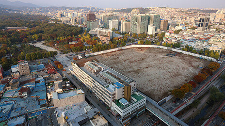 ‘영원의 공간’ 종묘를 고층빌딩이 막아서서야