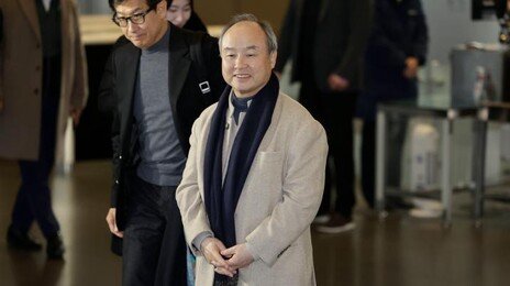 손정의 승부수…8조원 엔비디아 주식 팔고 ‘오픈AI’ 샀다