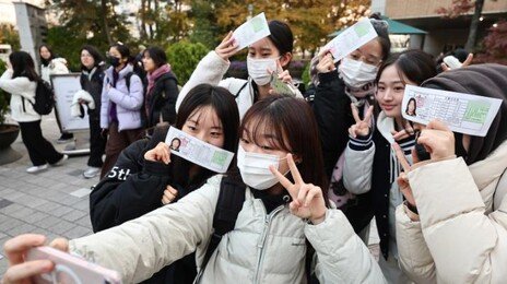 “국어-영어 ‘불수능’… 수학도 작년보다 어려워”