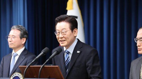 팩트시트, 예산정국 뇌관으로…민주 ‘전폭지원’ vs 국힘 ‘송곳검증’