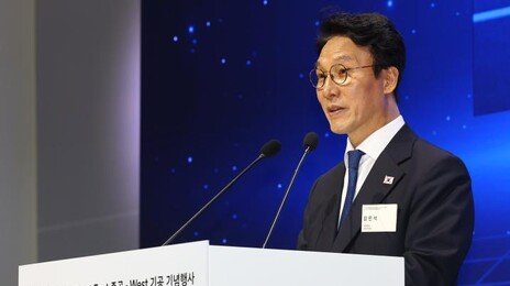 김 총리 “게임 산업 정착 위해 규제 풀어야…정부가 할일 많다”
