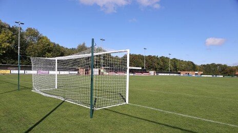 英여자축구팀, 트랜스젠더 선수 출전…규정 위반 갑론을박