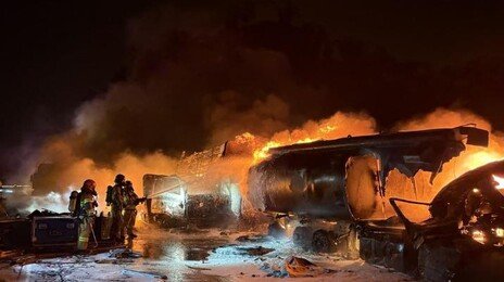 상주영천고속도 탱크로리 연쇄추돌 화재…2명 심정지 4명 경상