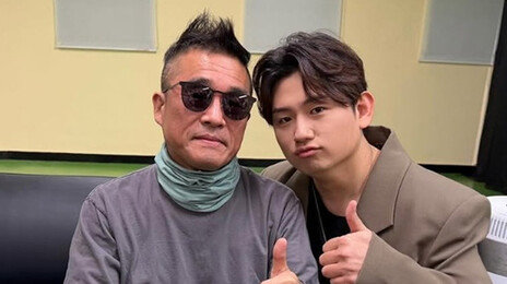 6년만의 복귀 김건모 “댓글 신경 안써”…후배와 엄지척