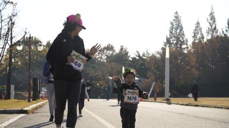 걸어도 괜찮아… ‘쉬운 마라톤’ 늘린다