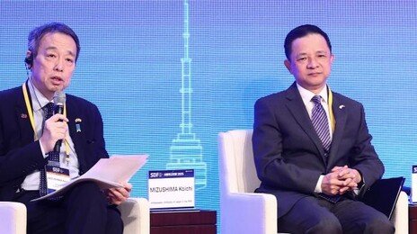 “印太지역 안정” “냉전사고 여전” 日-中대사 서울서 신경전