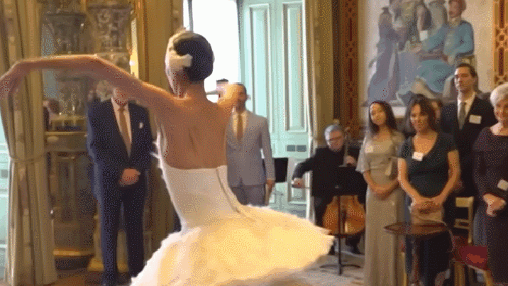 커밀라 왕비도 놀랐다…韓발레리나, 버킹엄궁서 ‘빈사의 백조’ 선보여