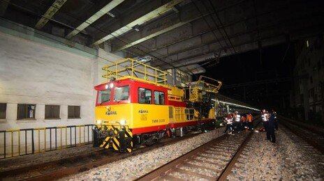 작년 8월 구로역 작업자 사망때… 열차 통제-선로차단 승인 없었다