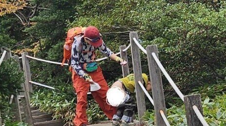 이번엔 한라산에서 중국인 대변 테러…“안 치우고 그냥 가”