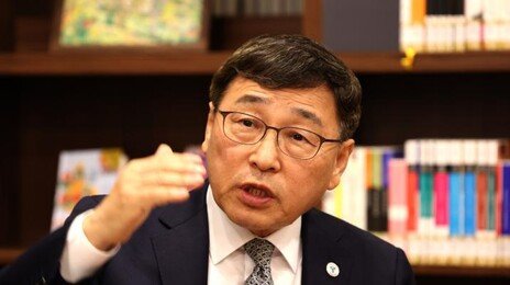 정근식 서울 교육감 “수능 절대평가 전환하고 2040학년도엔 폐지하자”