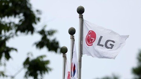 LG전자, 지난해 역대 최대 매출에도 영업이익 28% 줄어