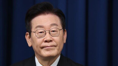 李, DJ 노벨상 수상 25주년에 “내란극복 국민, 노벨상 자격 충분”