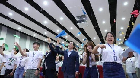 김동연 20.2% 오차범위 밖 선두…‘대세론’ 굳히나